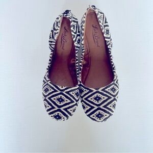 Lucky Brand Black and White Women's Shoes Size 7